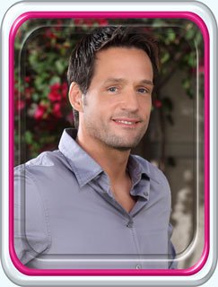   (Josh Hopkins)